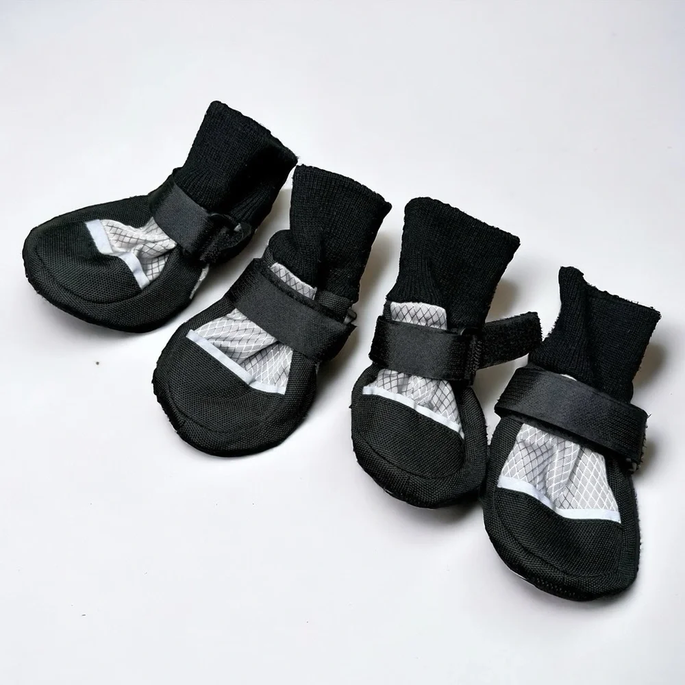 Dog Boots Winter Shoes Waterproof Reflective Cold Weather Wear Black Small New